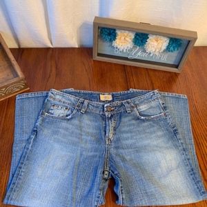 BKE Distressed Womens Capri Jeans